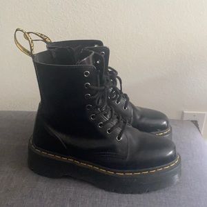 Jadon Dr Martens size UK 7, US M 8, US L 9